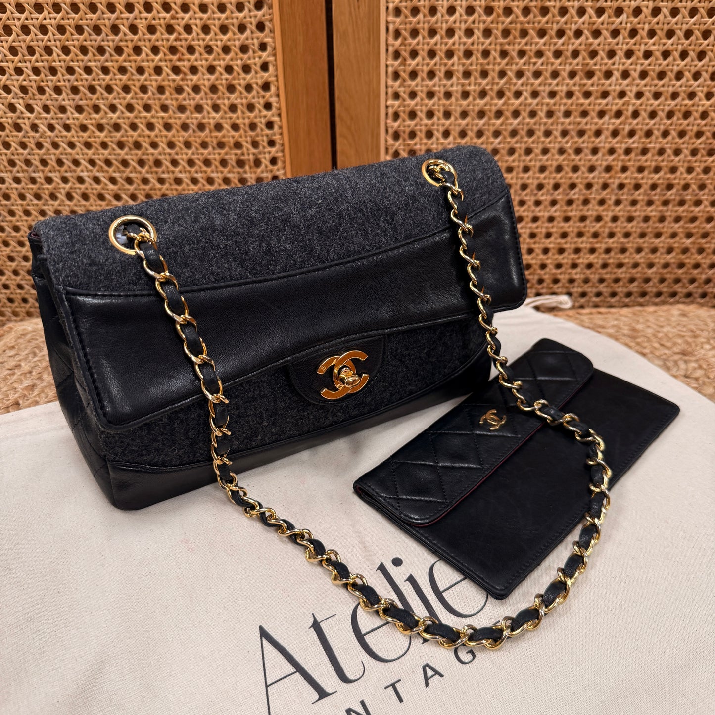 Chanel 1989 Rare Charcoal Tweed Wood & Black Leather Single flap & Purse Set