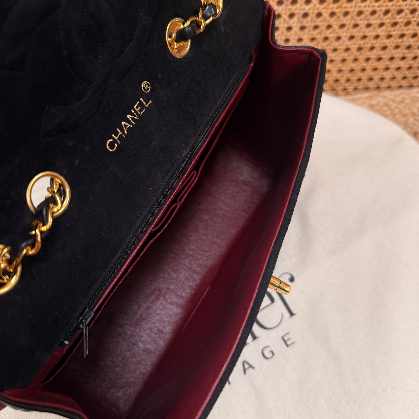 Chanel 1986 rare & limited edition single flap in black suede & Lambskin leather