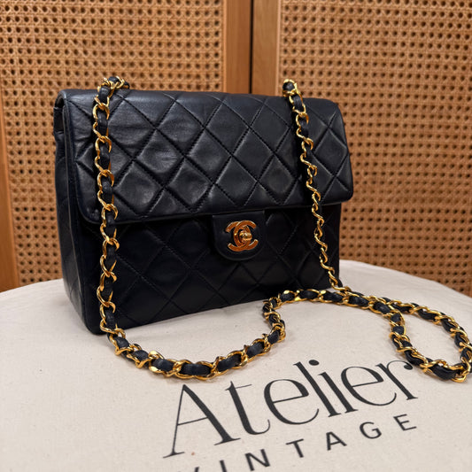 Chanel 1989 Classic Square Single Flap Medium - Navy