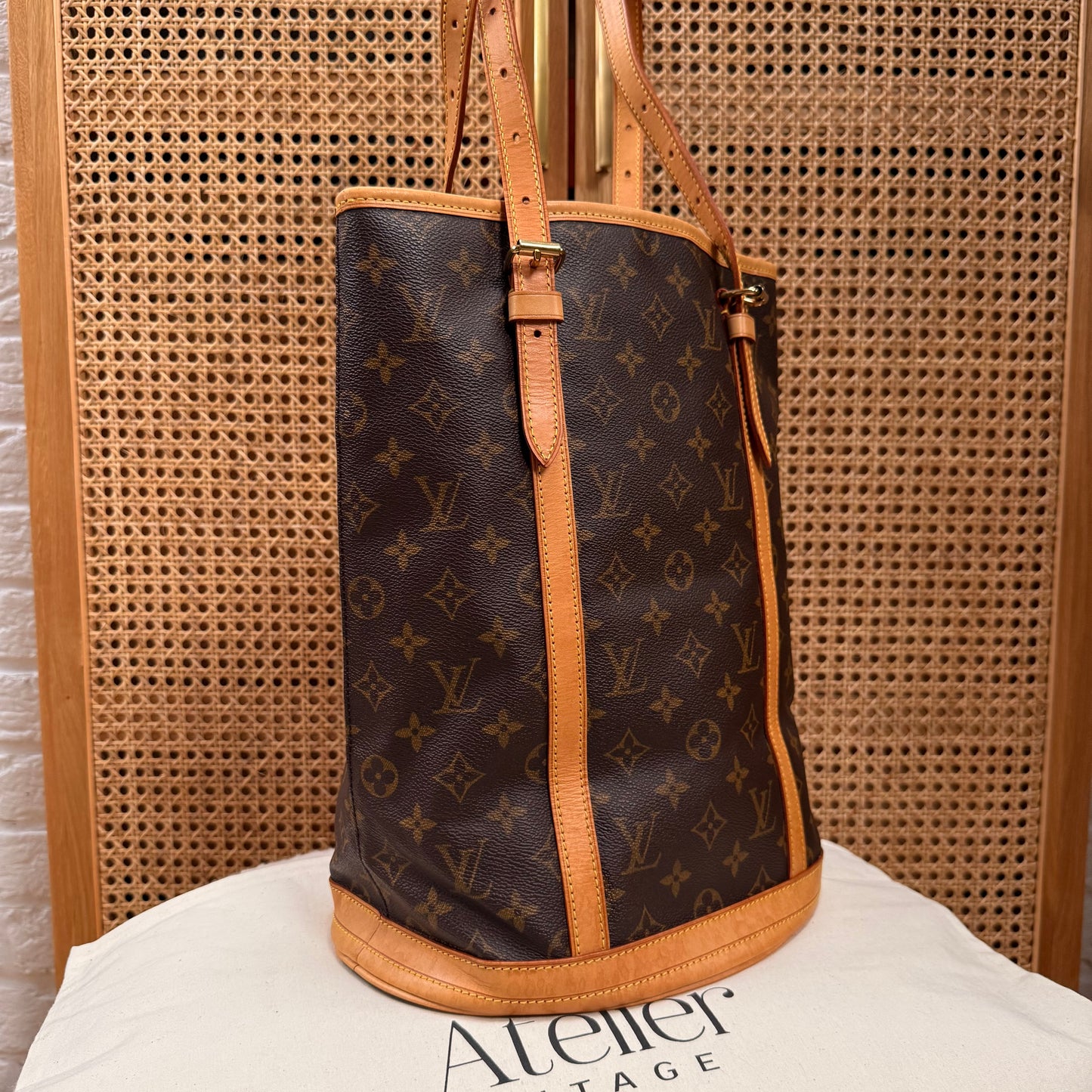 Louis Vuitton 2001 Bucket Bag GM