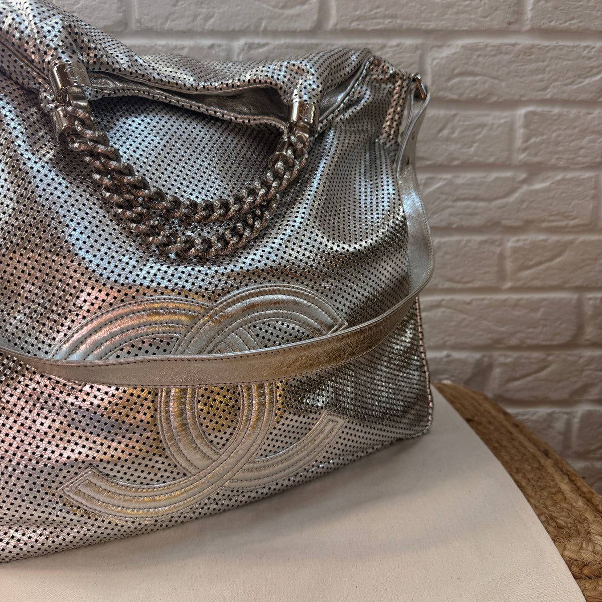 Chanel 2008 Rodeo Drive Oversized tote metallic silver
