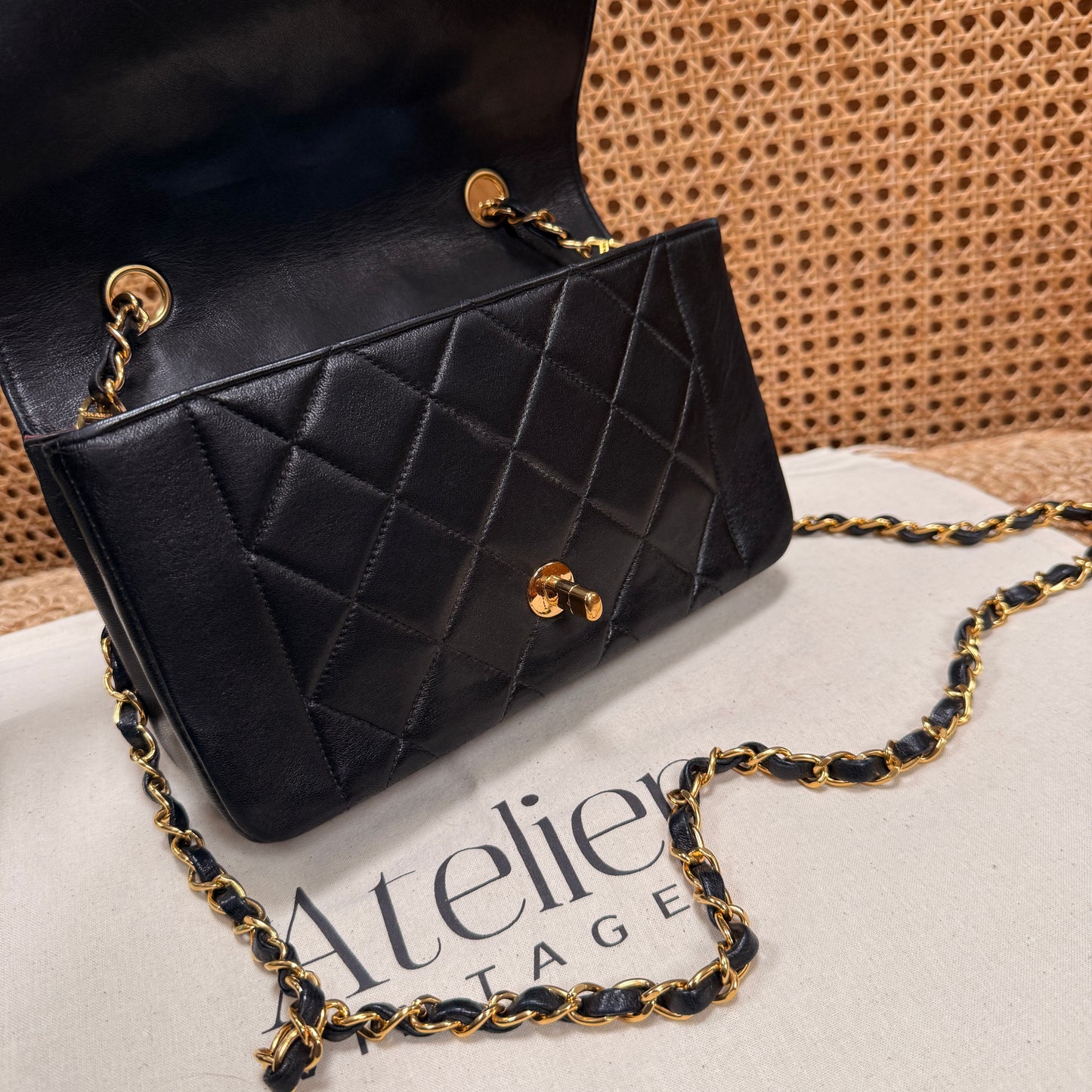Chanel 1991 Vintage Classic Diana Small