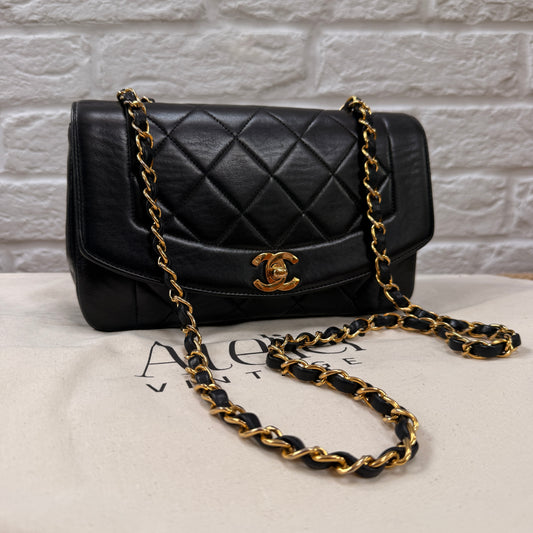 Chanel 1991 Vintage Classic Diana Small