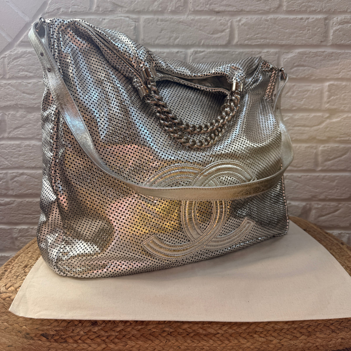 Chanel 2008 Rodeo Drive Oversized tote metallic silver