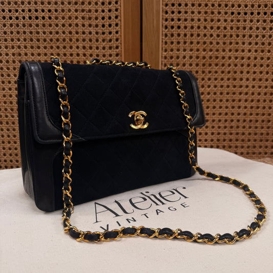 Chanel 1986 rare & limited edition single flap in black suede & Lambskin leather