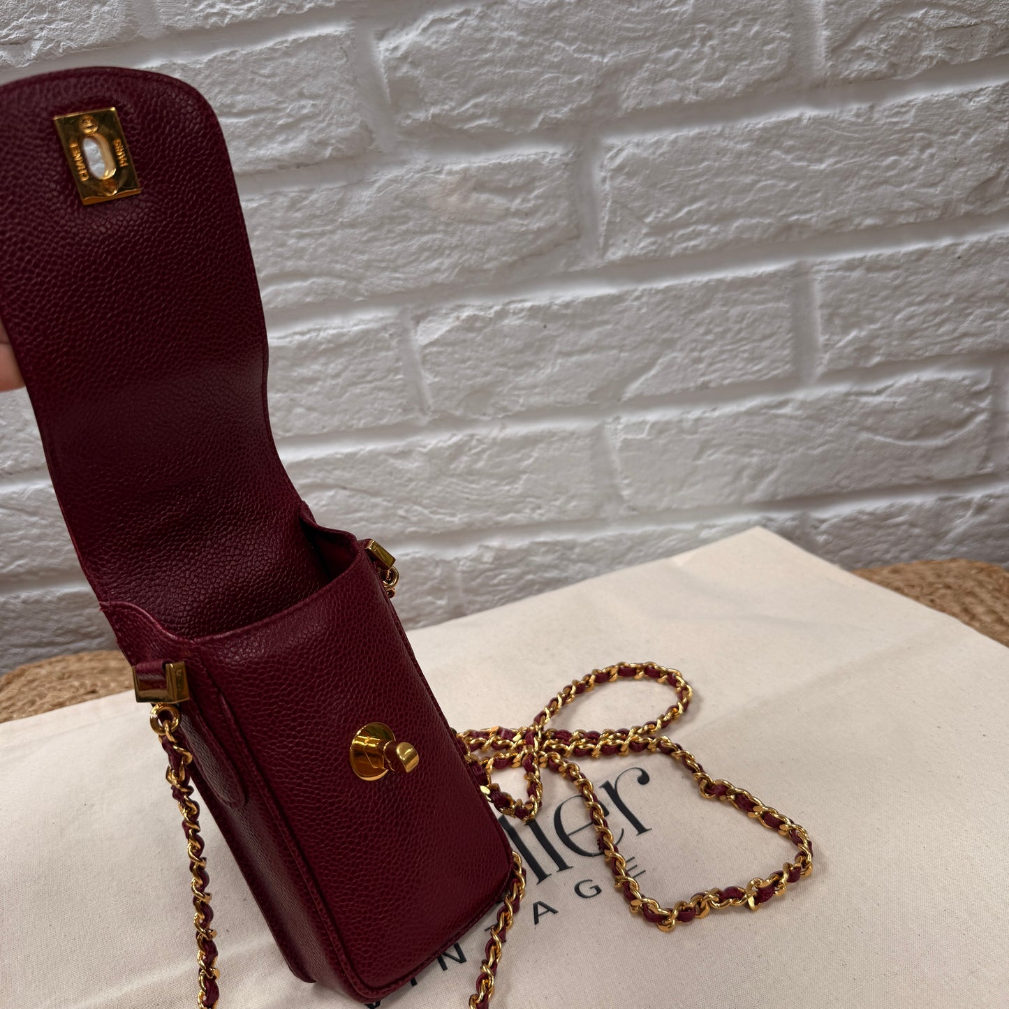 Chanel 1994 Caviar Pochette - Bordeaux Caviar Leather & 24k gold hardware