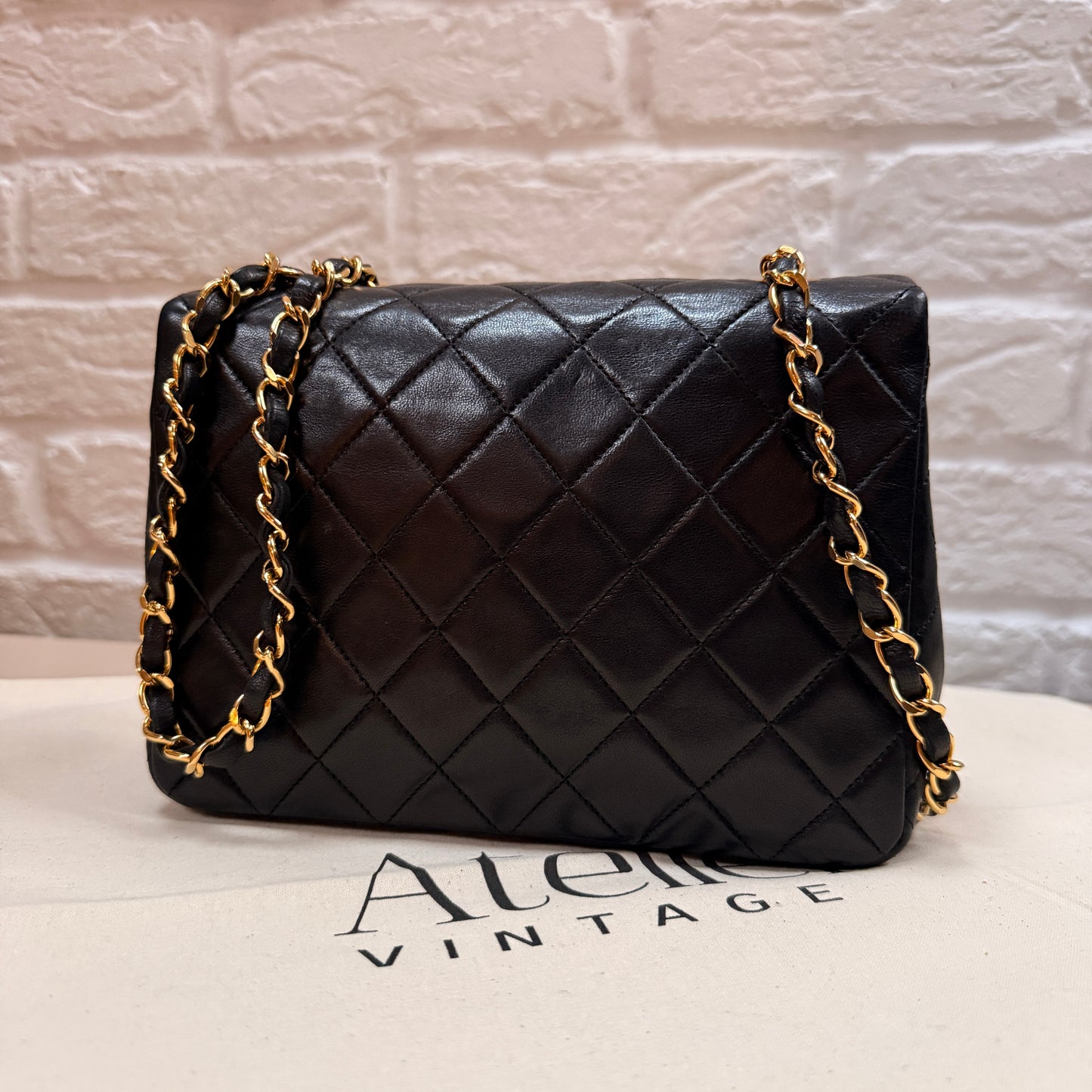 Chanel 1991 Classic Square Single Flap Medium black