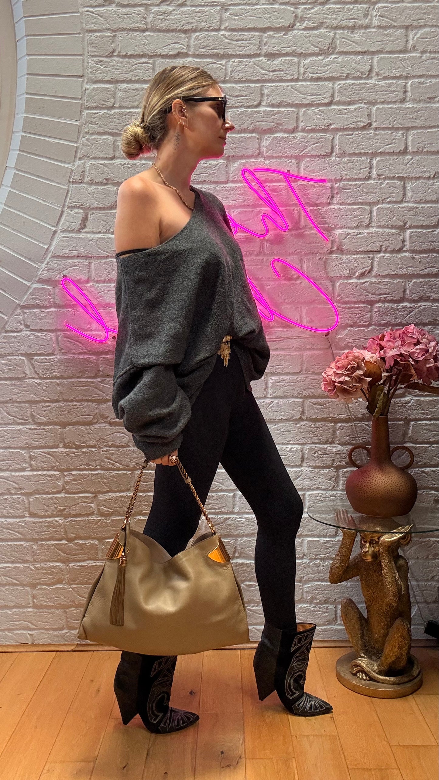 Gucci 1970 Tassel Hobo Tote