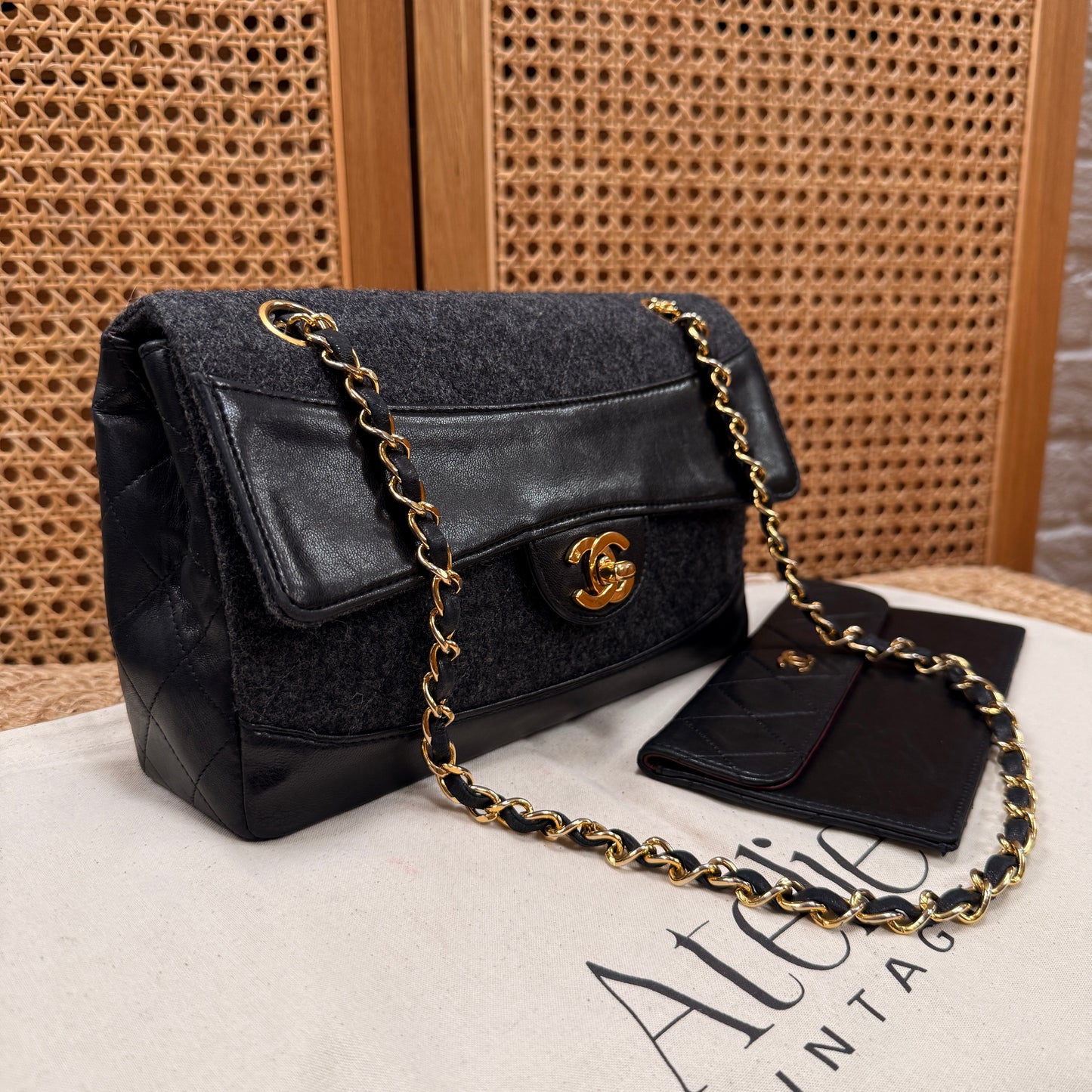 Chanel 1989 Rare Charcoal Tweed Wood & Black Leather Single flap & Purse Set