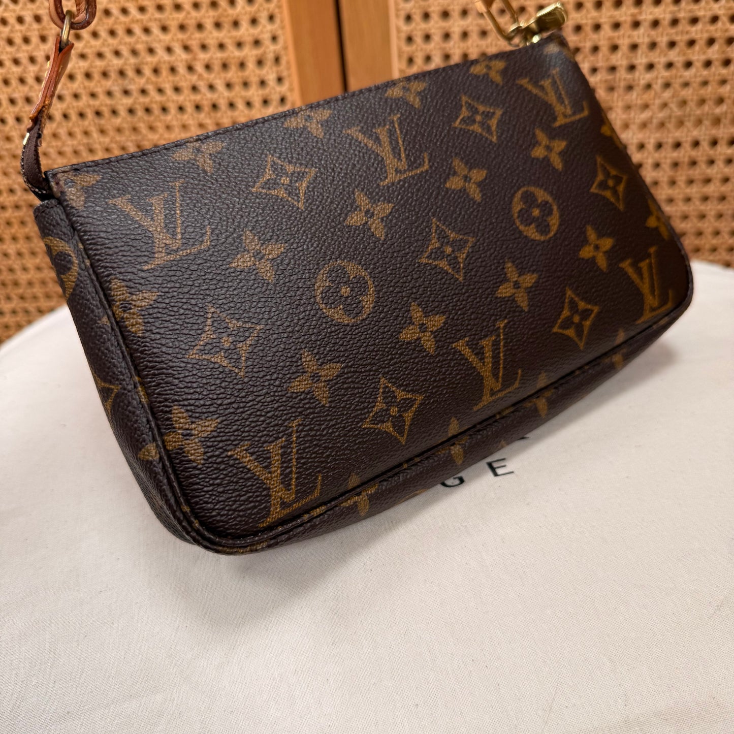 Louis Vuitton 1998 Pochette Accesssoires