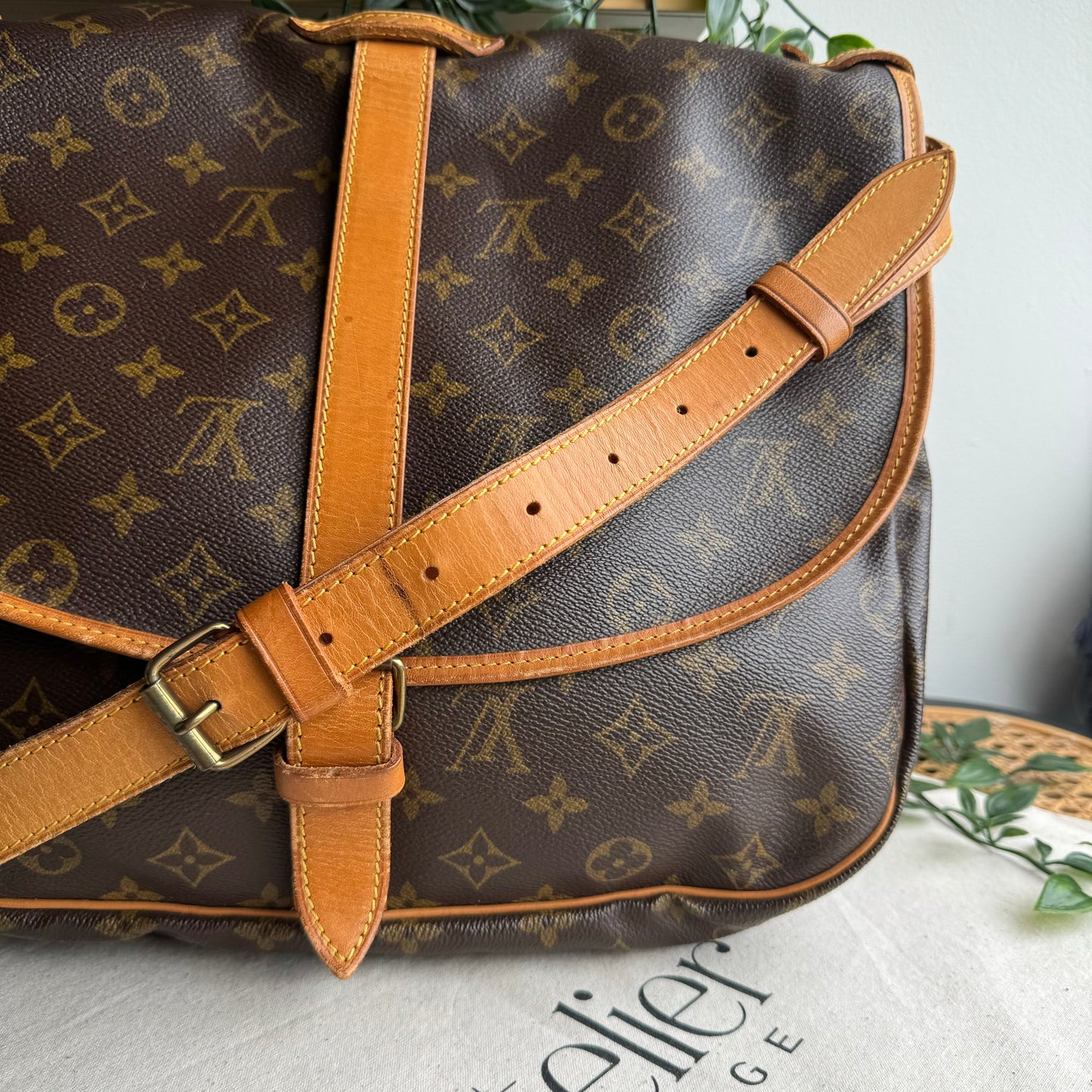 Louis Vuitton 1990 Samur 35