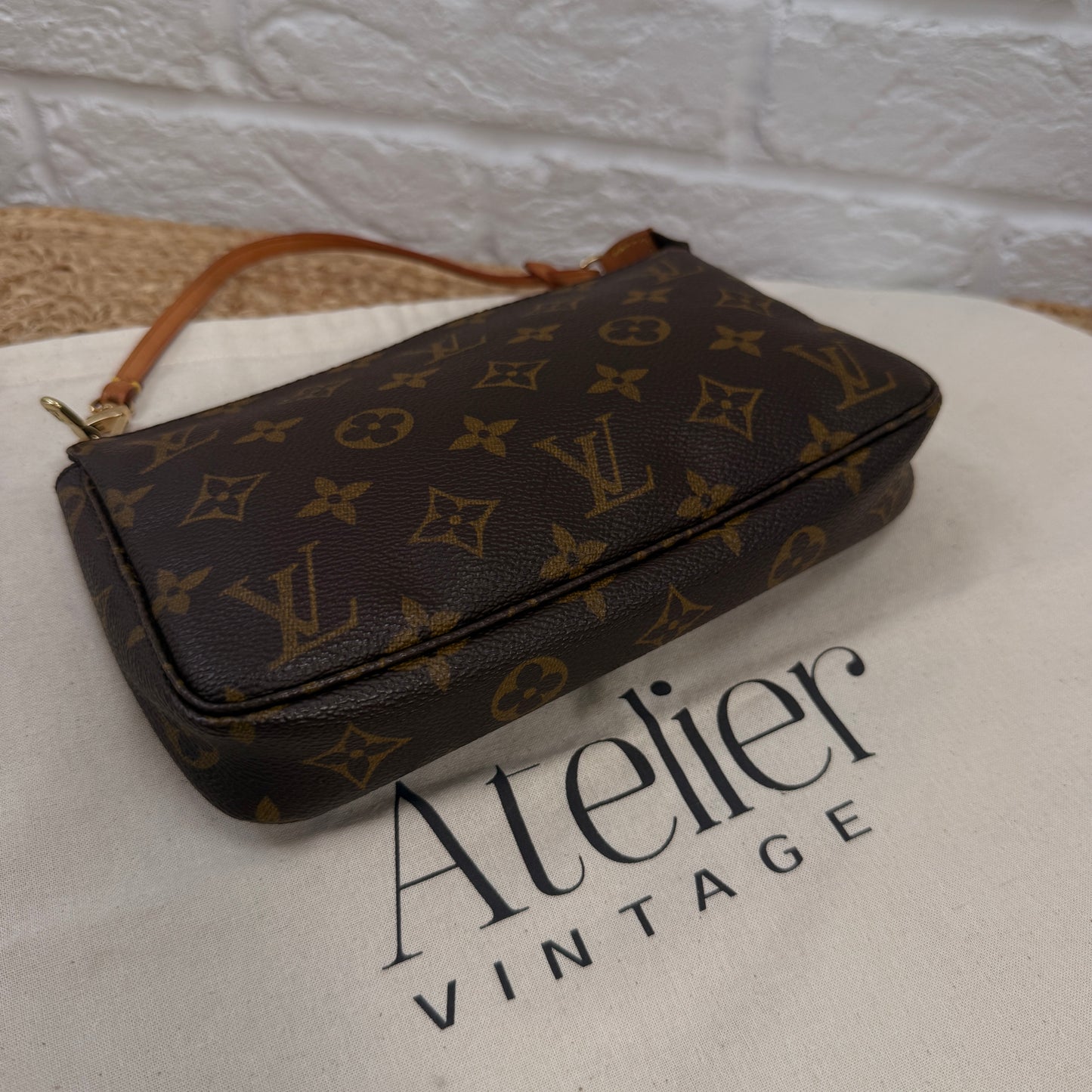 Louis Vuitton 1998 Pochette Accessoires