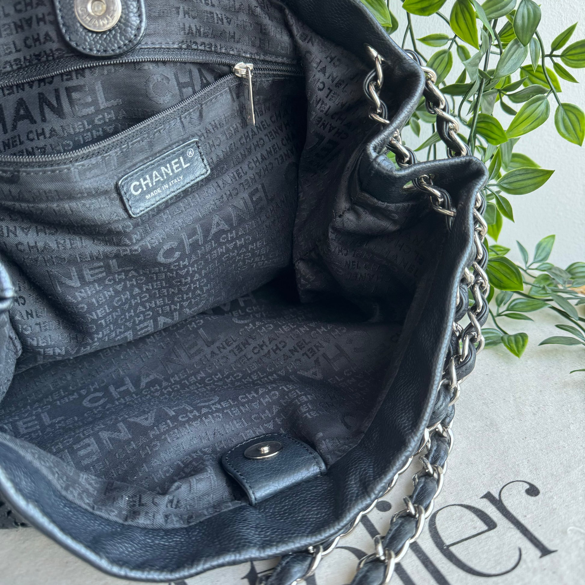 Chanel quilted tote sales