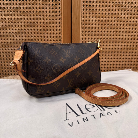 Louis Vuitton 2000 Pochette Accesssoires with second Crossbody Strap