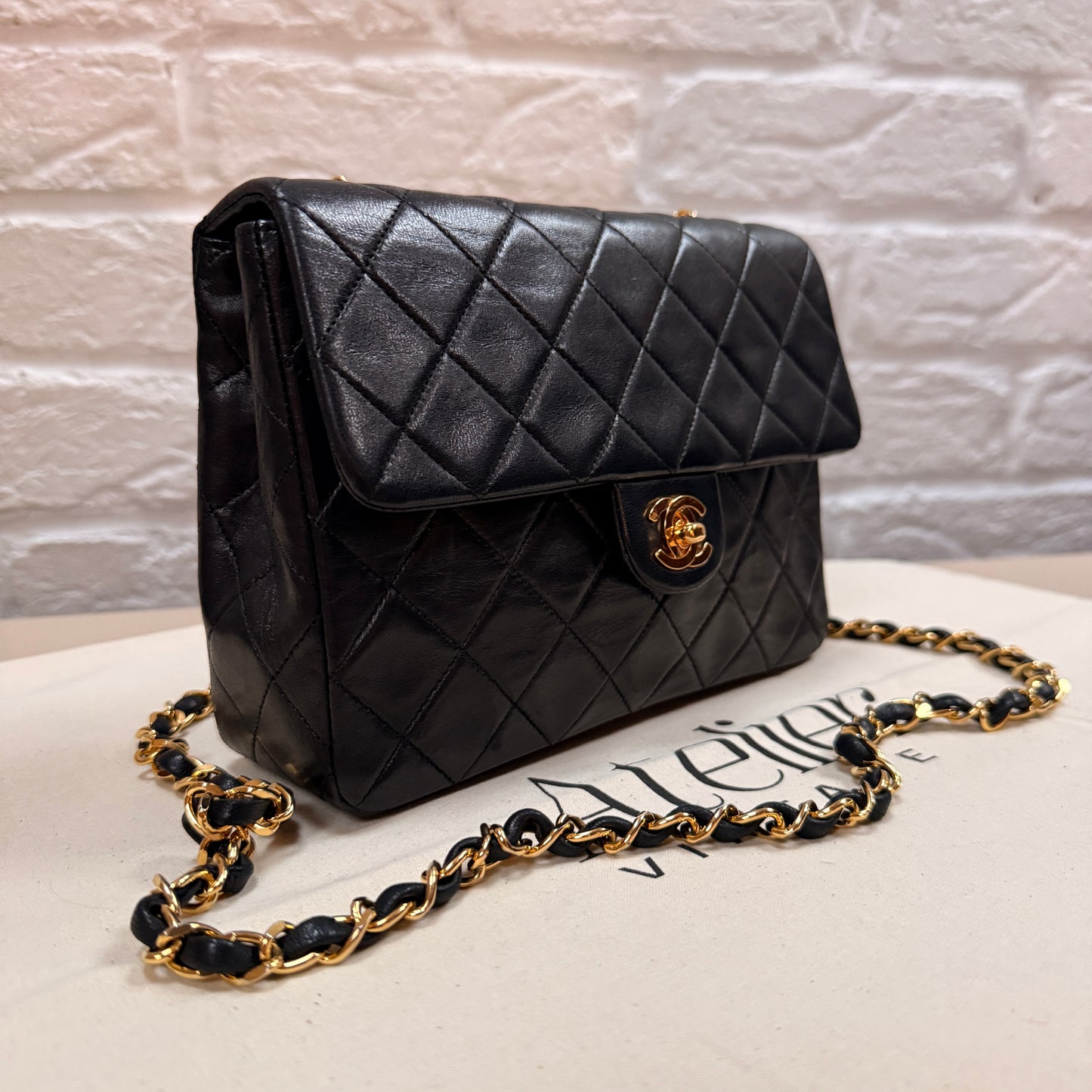 Chanel 1991 Classic Square Single Flap Medium black