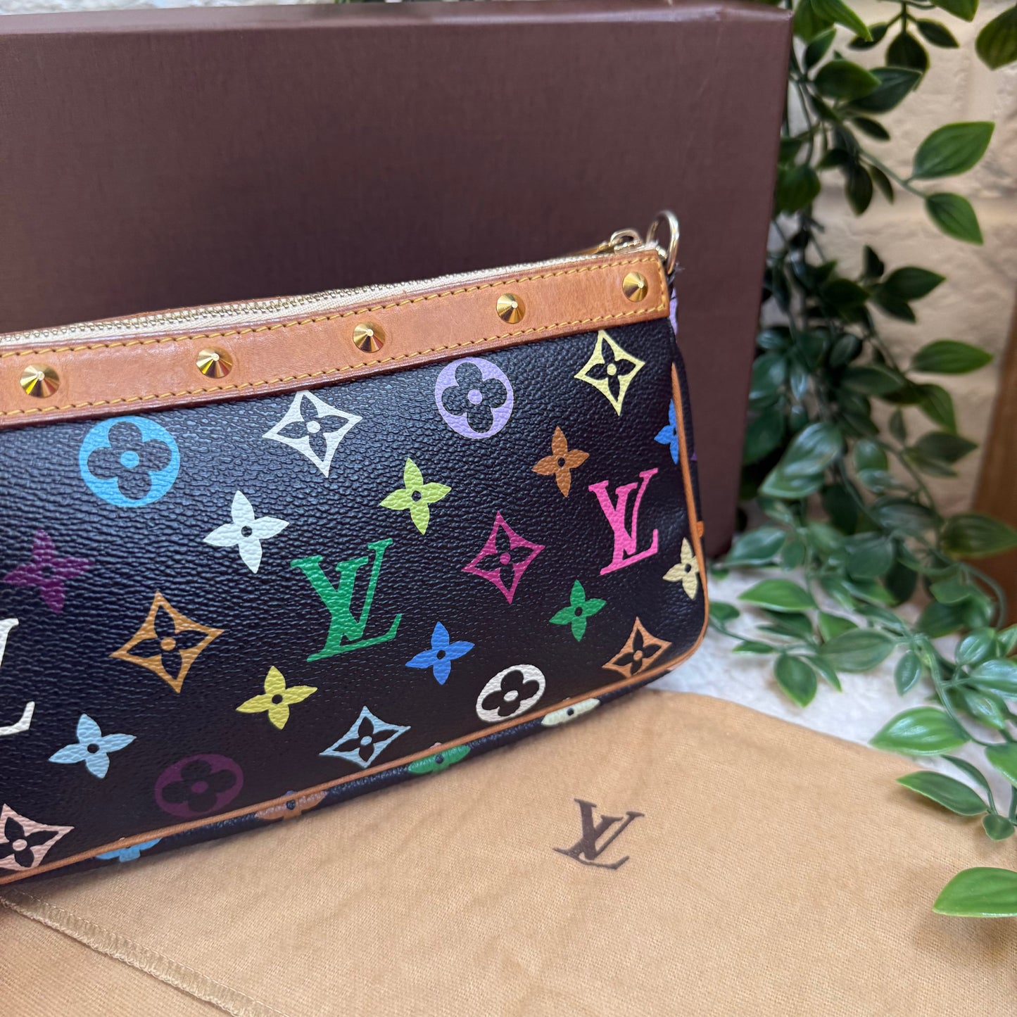 Louis Vuitton 2003 Murakami Black Multi Color Pochette Accesssoires