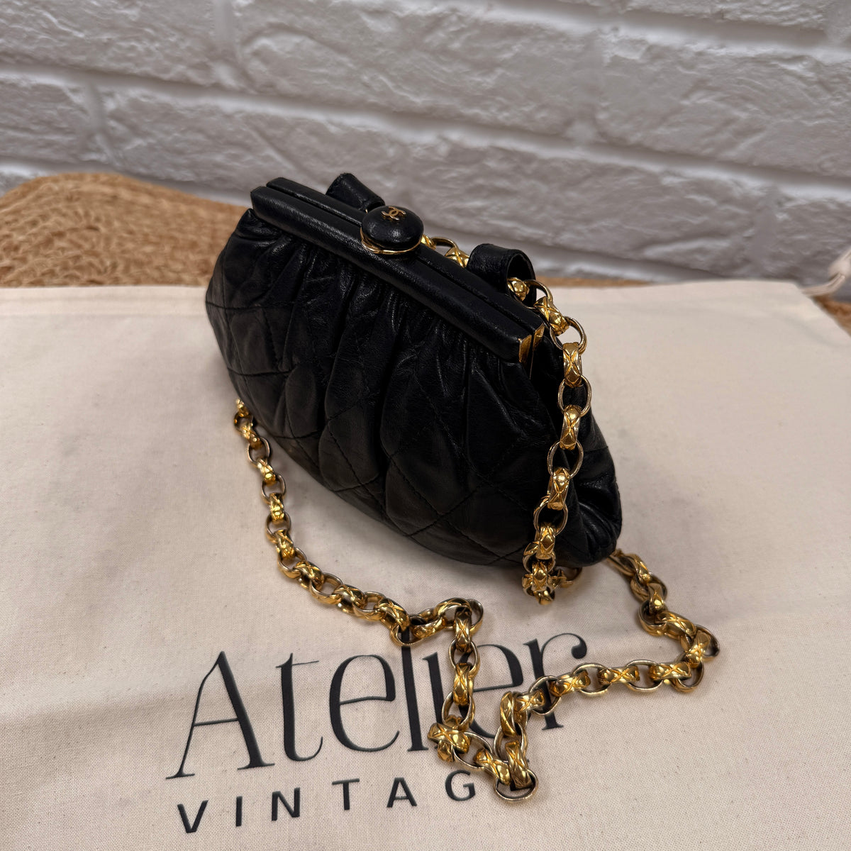 Chanel 1989 Rare Kisslock Bag