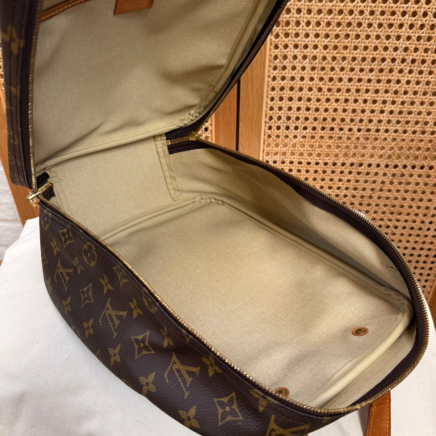 Louis Vuitton 1995 Excursion