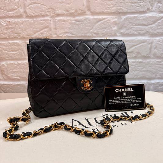 Chanel 1991 Classic Square Single Flap Medium black
