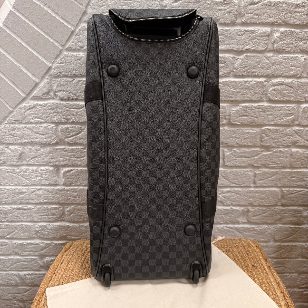 Louis Vuitton 2015 Neo Eole 55 duffel bag with wheels