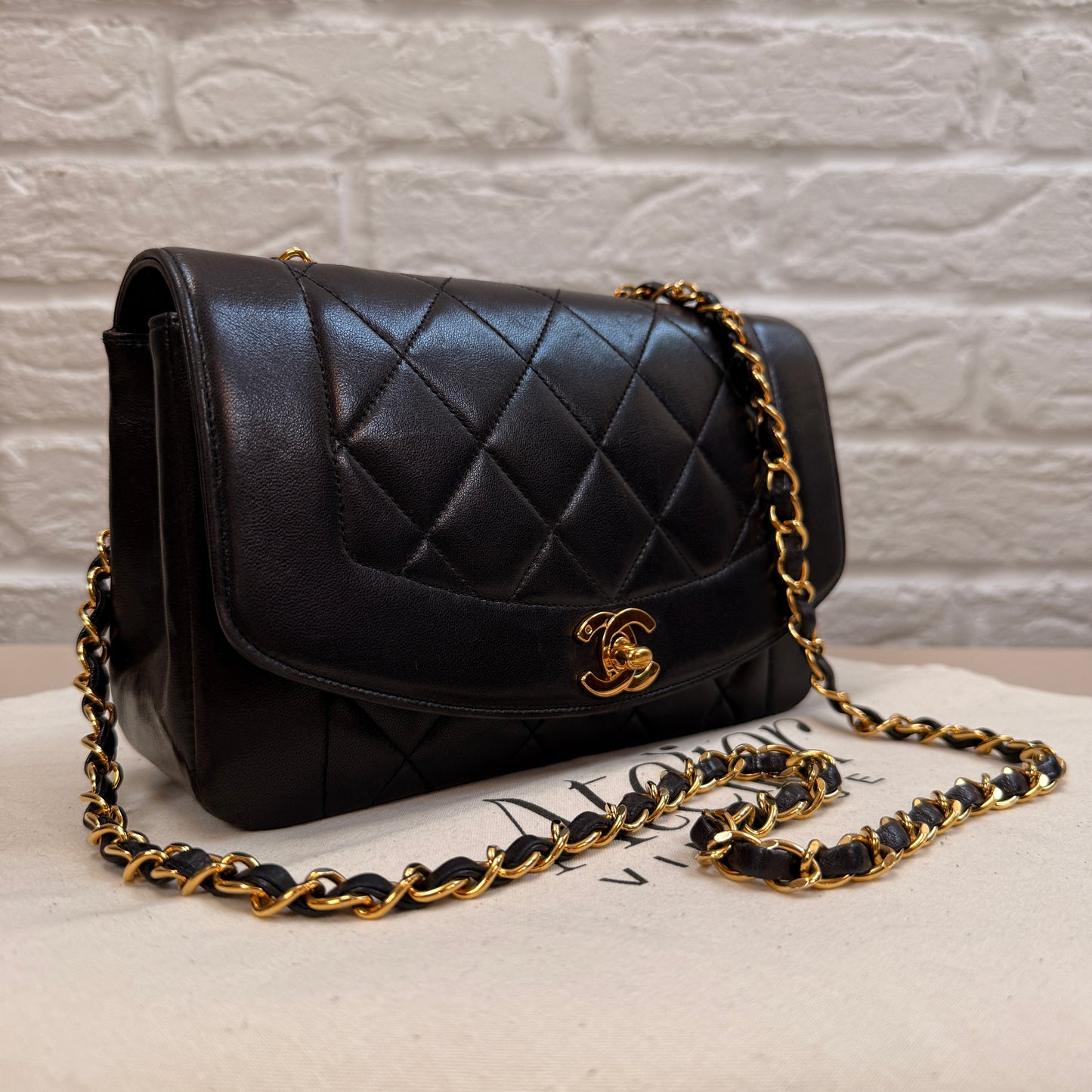 Chanel 1991 Vintage Classic Diana Small