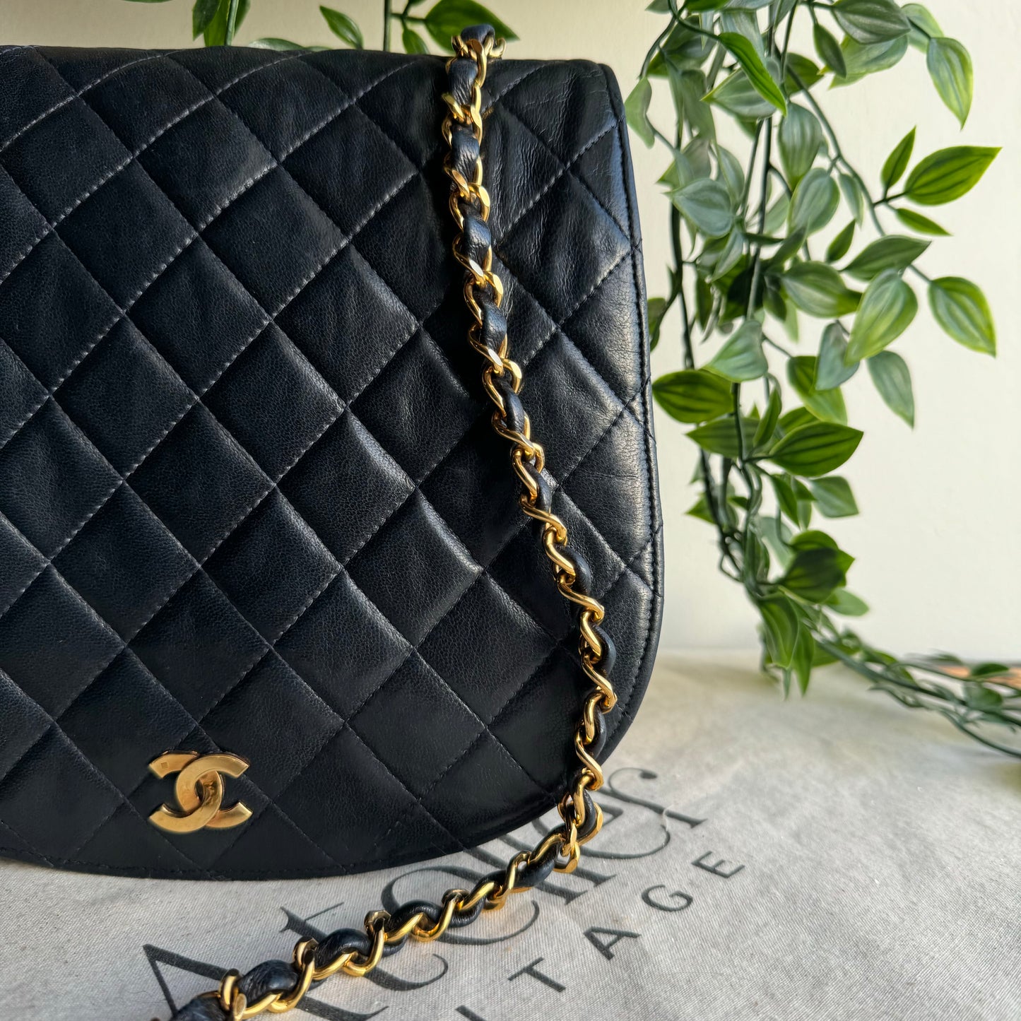 Chanel 1980s Vintage Quilted Single Flap