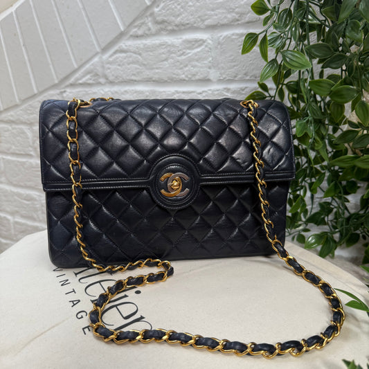 Chanel 1993 Navy Paris limited edition two tone turnlock single flap