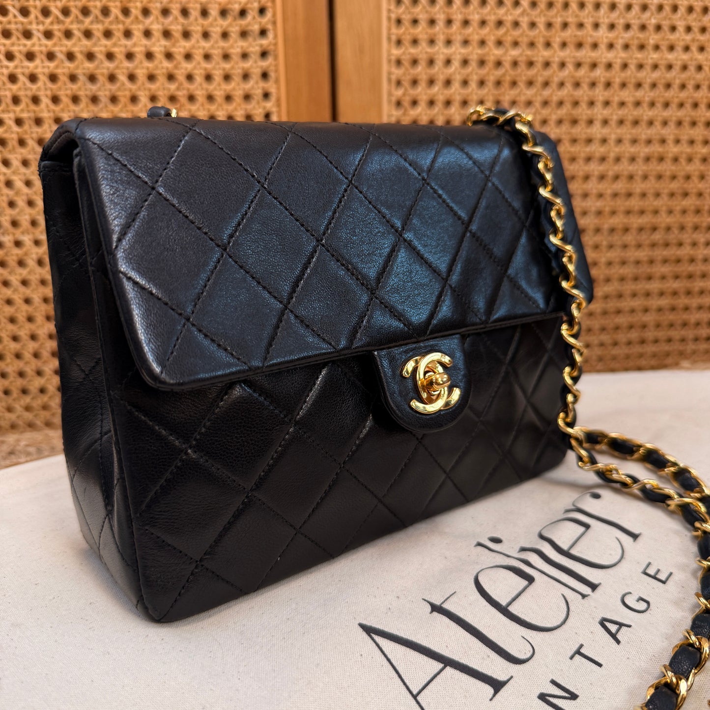 Chanel 1989 Classic Square Single Flap Medium black