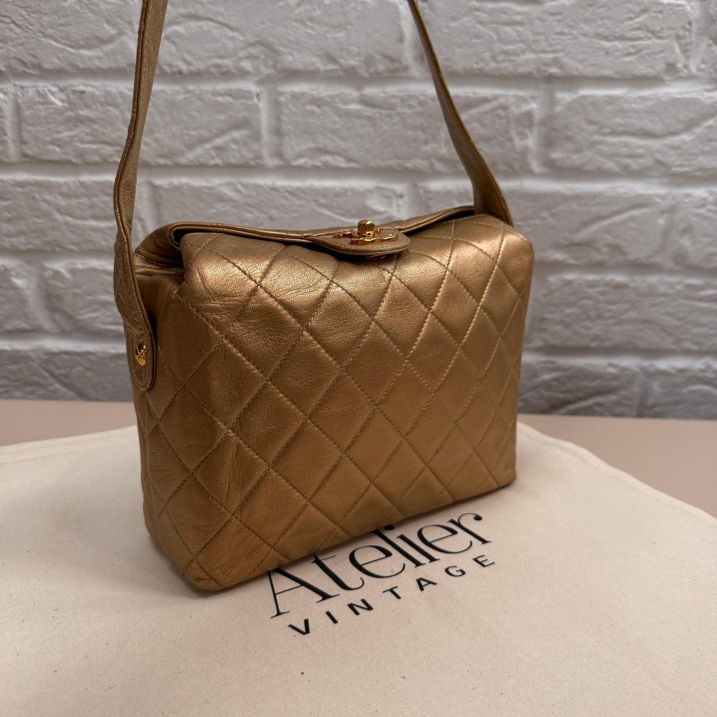 Chanel 1991 CC Turnlock closure cross body in gold Lambskin leather & 24k gold hardware