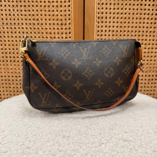 Louis Vuitton 2000 Pochette Accesssoires