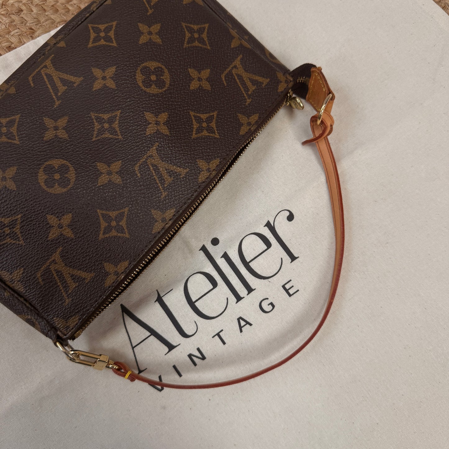 Louis Vuitton 2003 Pochette Accessoires