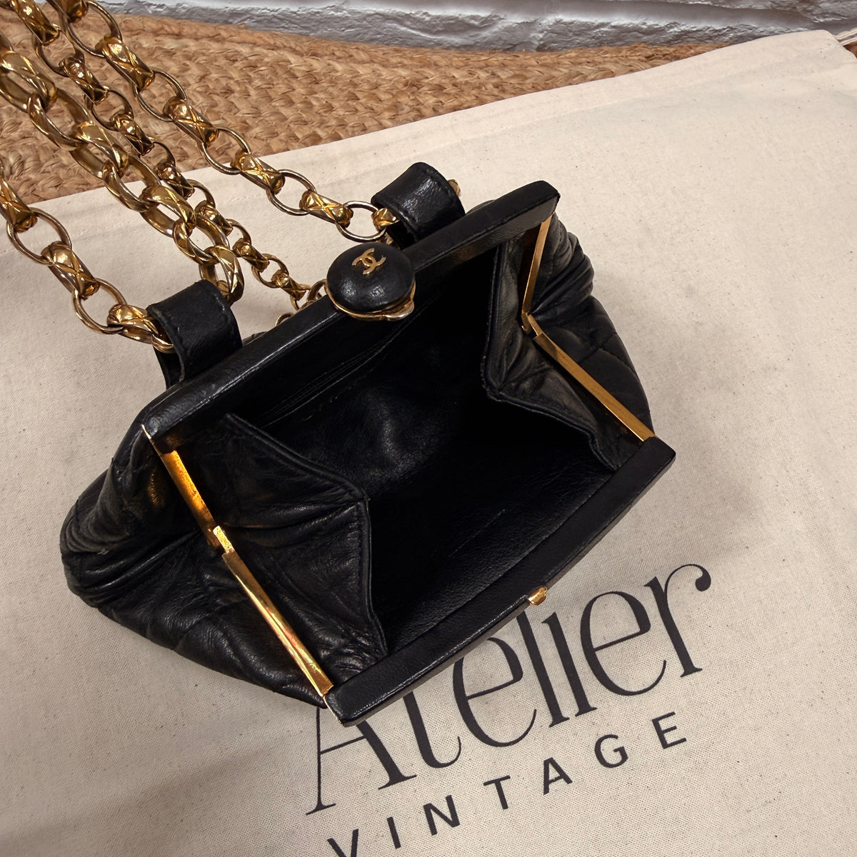 Chanel 1989 Rare Kisslock Bag