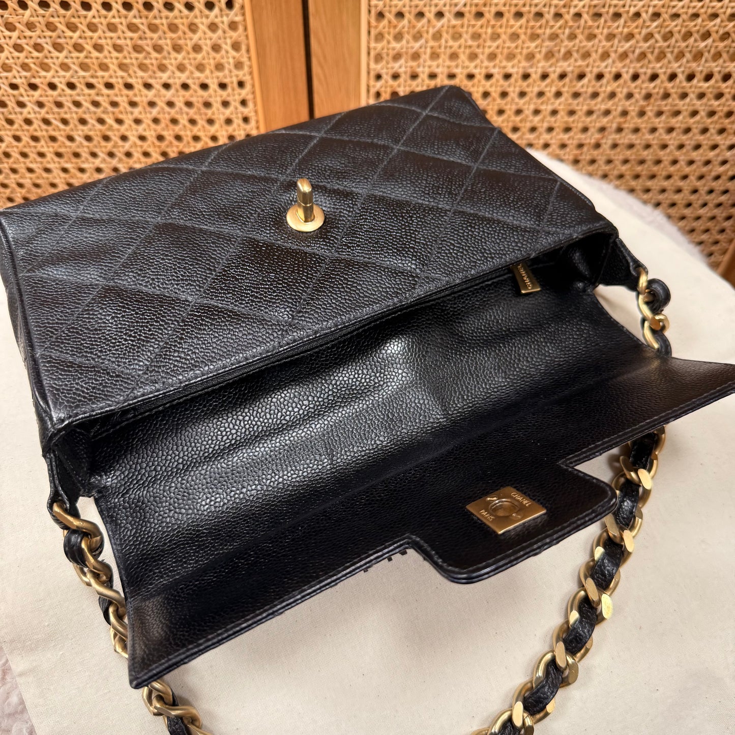 Chanel 2000 Rare Diamond Quilted Caviar Shoulder Bag