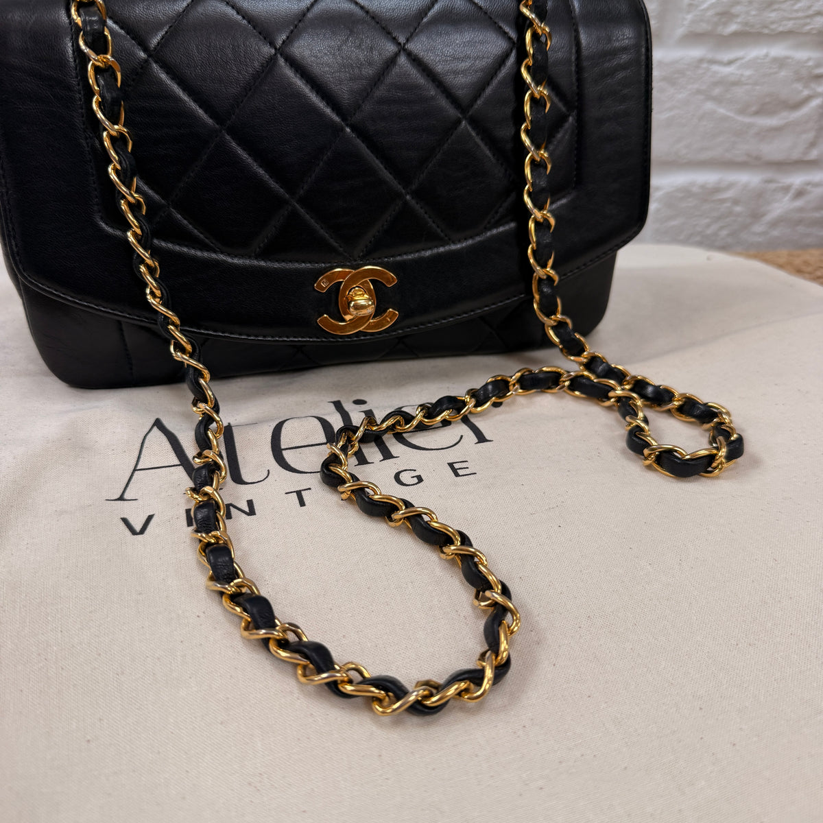 Chanel 1991 Vintage Classic Diana Small