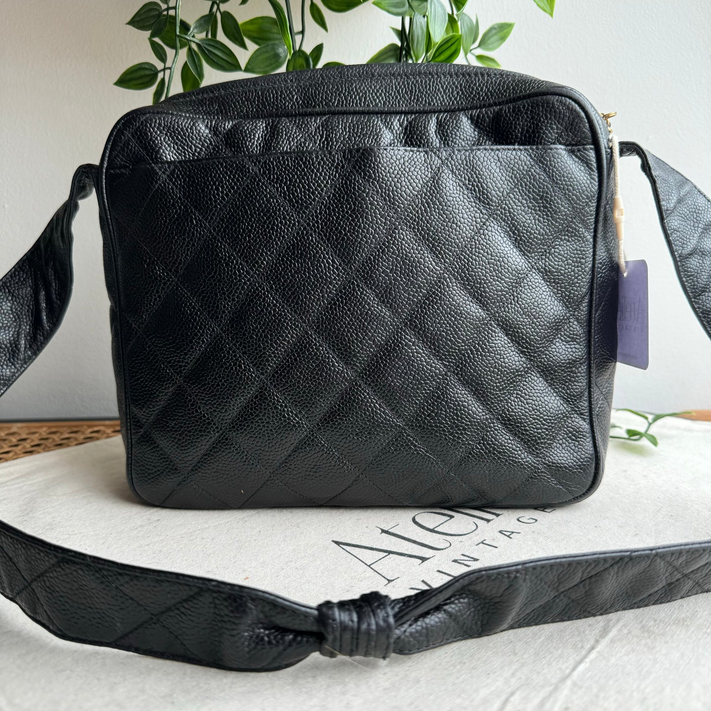 Chanel 1994 Caviar Leather CC Turnlock Shoulder Bag