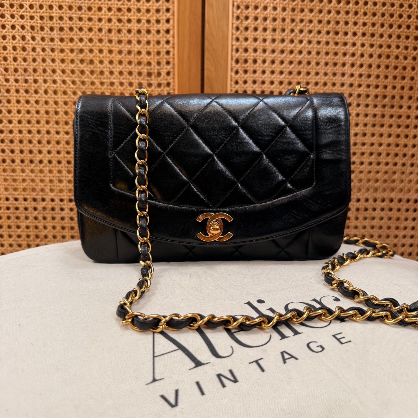 Chanel 1991 Vintage Classic Diana Small