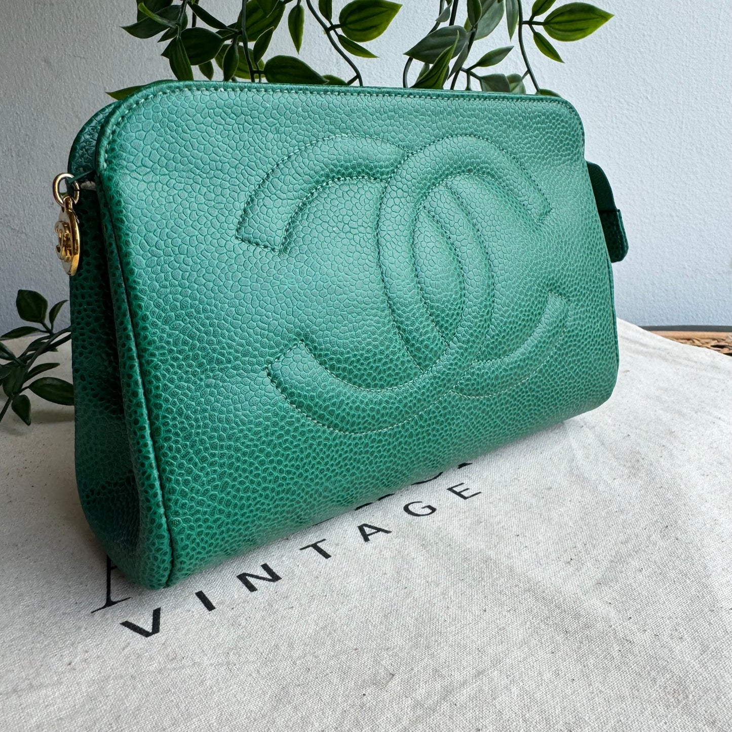 Chanel 1994 Emerald CC Caviar Pouch