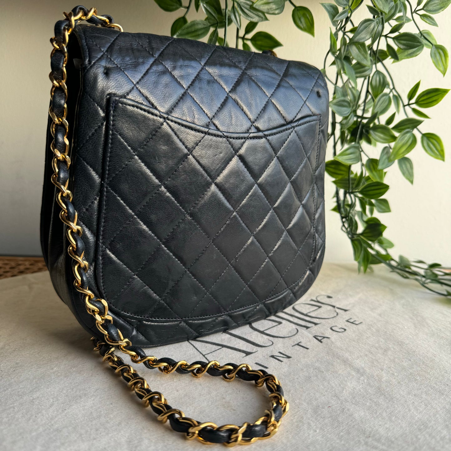 Chanel 1980s Vintage Quilted Single Flap