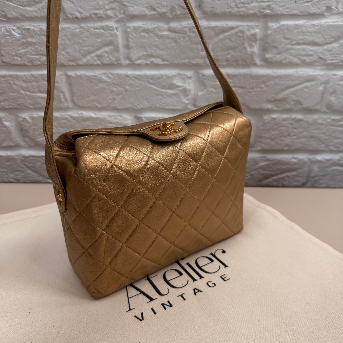 Chanel 1991 CC Turnlock closure cross body in gold Lambskin leather & 24k gold hardware