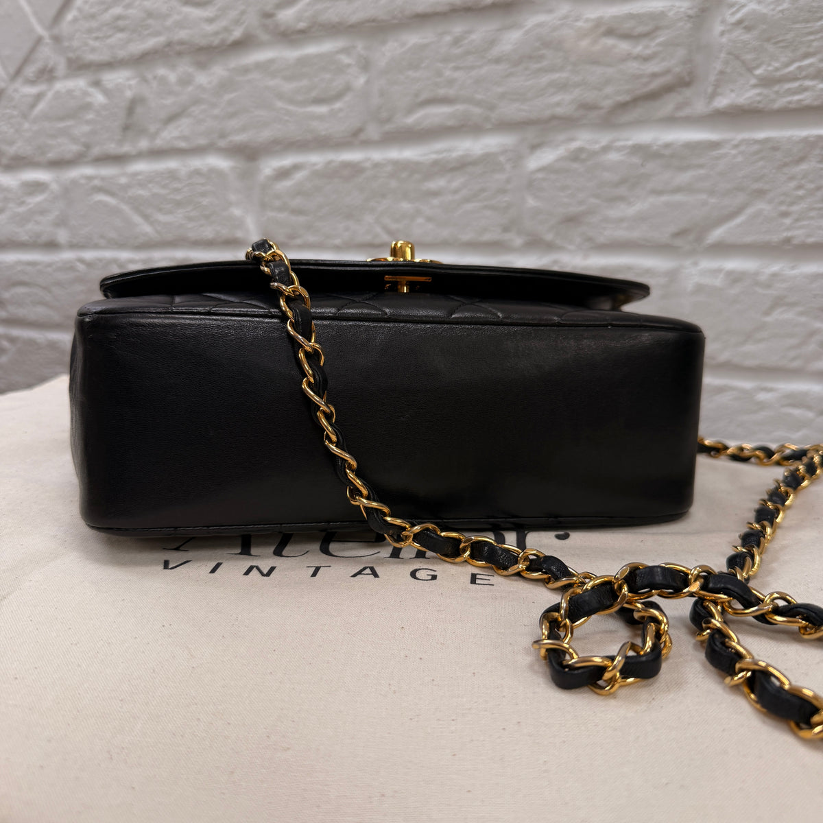 Chanel 1991 Vintage Classic Diana Small
