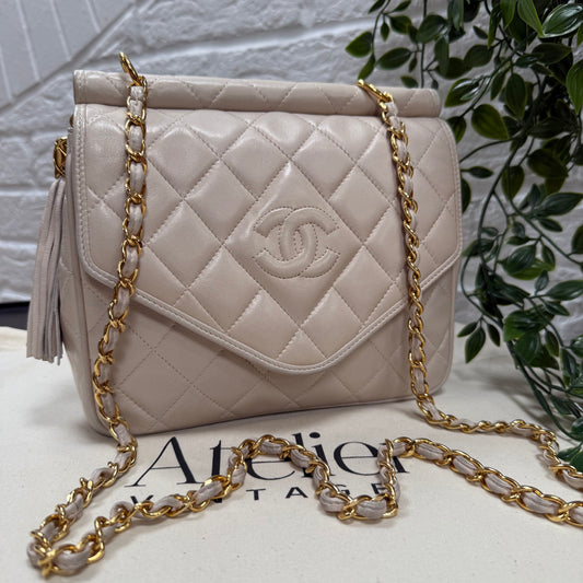 Chanel 1989 Rare Ivory Tassel Envelope Flap