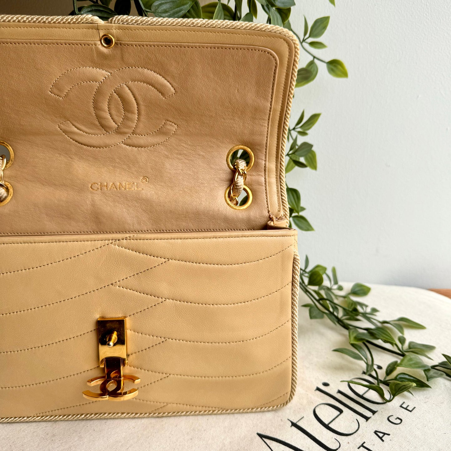 Chanel 1986 CC Clasp Single Flap