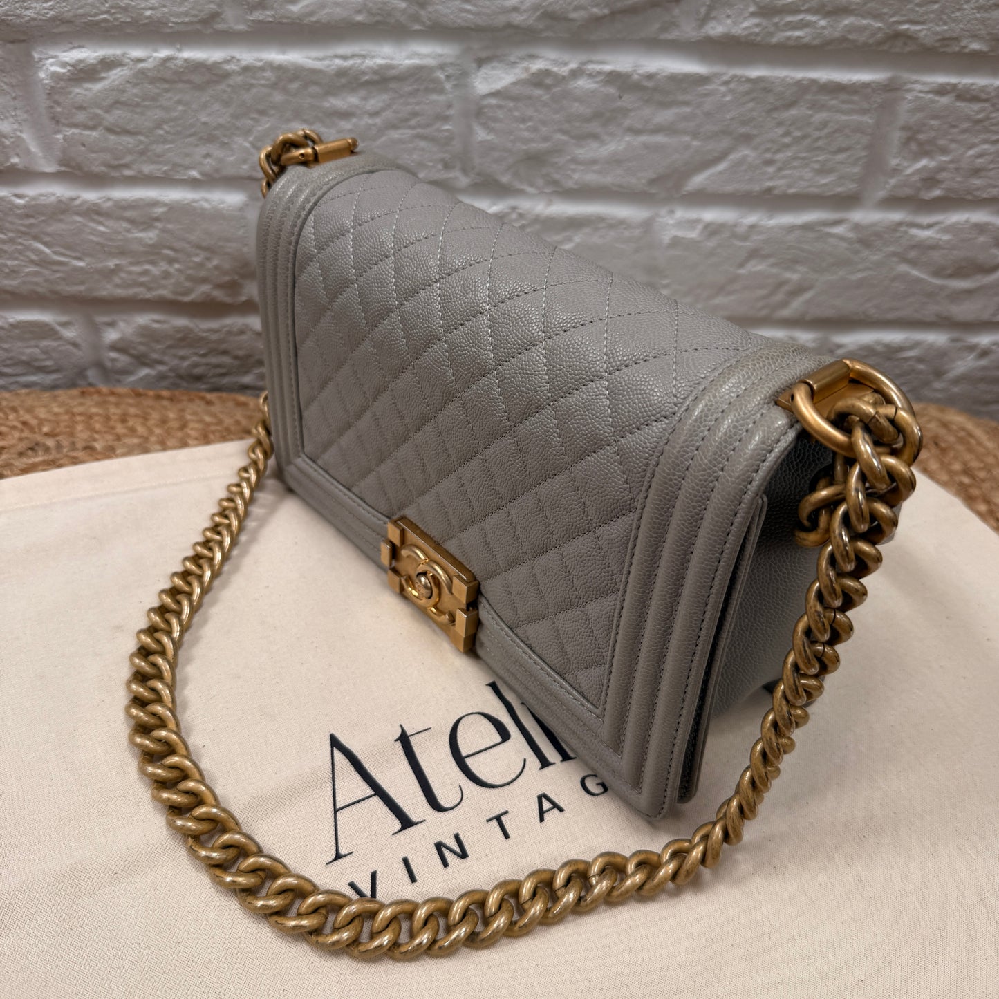 Chanel 2018 Le Boy Caviar Old Medium Grey