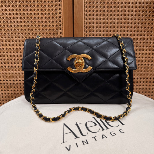 Chanel 1986 Black Limited Edition Jumbo CC Diamond Quilted Single Flap