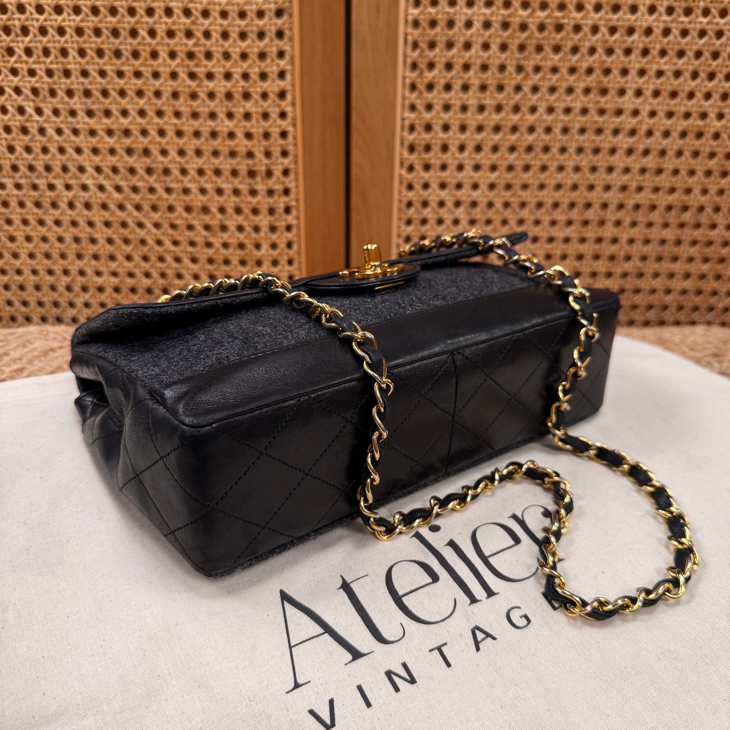 Chanel 1989 Rare Charcoal Tweed Wood & Black Leather Single flap & Purse Set