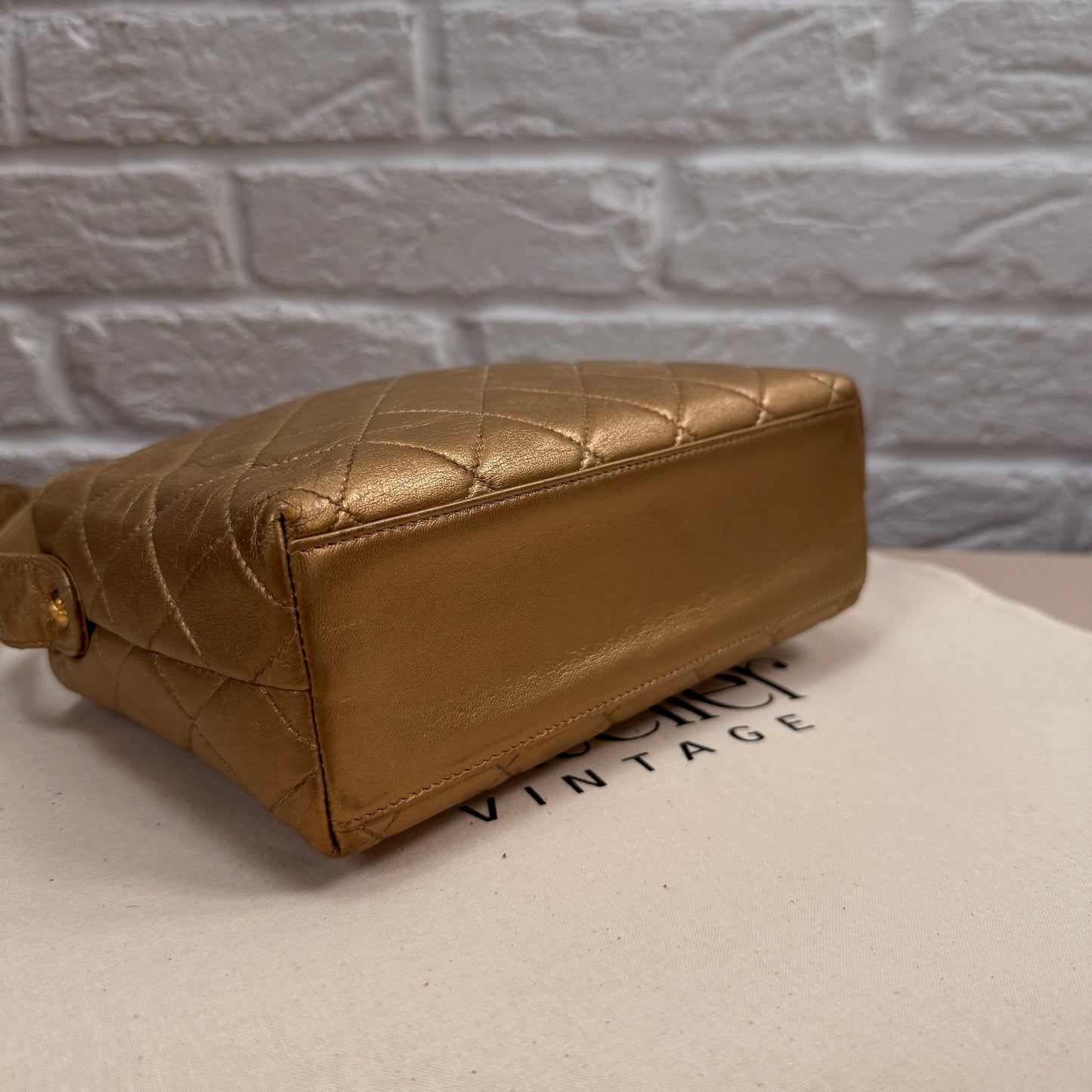 Chanel 1991 CC Turnlock closure cross body in gold Lambskin leather & 24k gold hardware