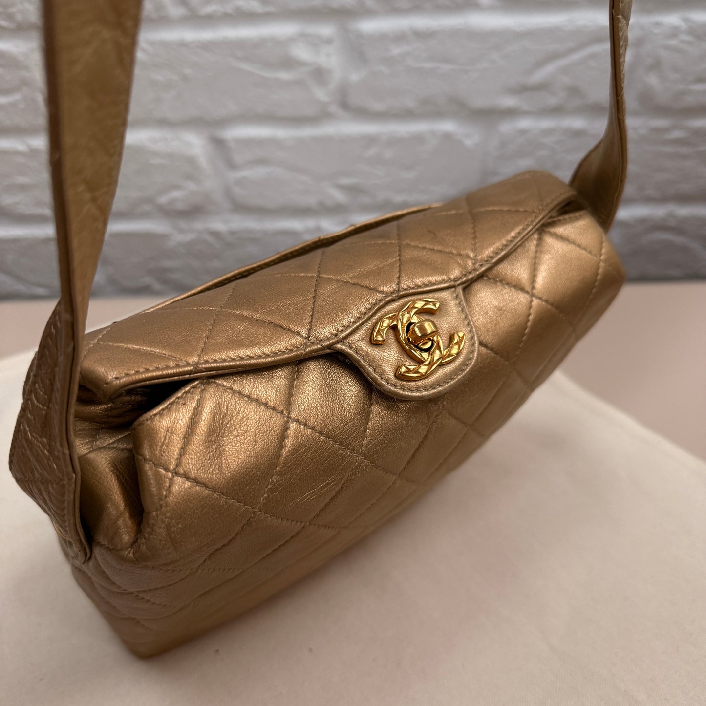 Chanel 1991 CC Turnlock closure cross body in gold Lambskin leather & 24k gold hardware