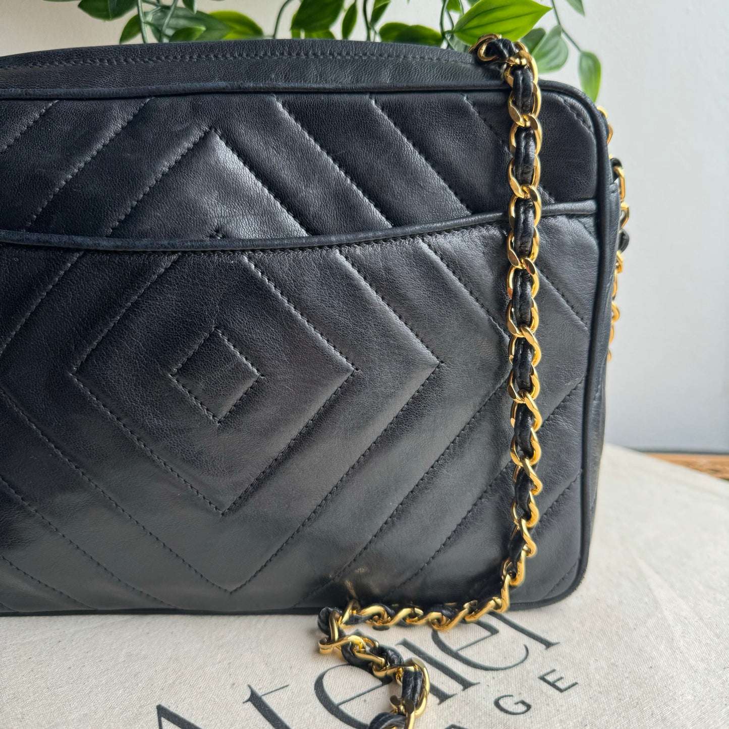 Chanel 1991 Diamond Quilted Vintage Tassel Camera Bag