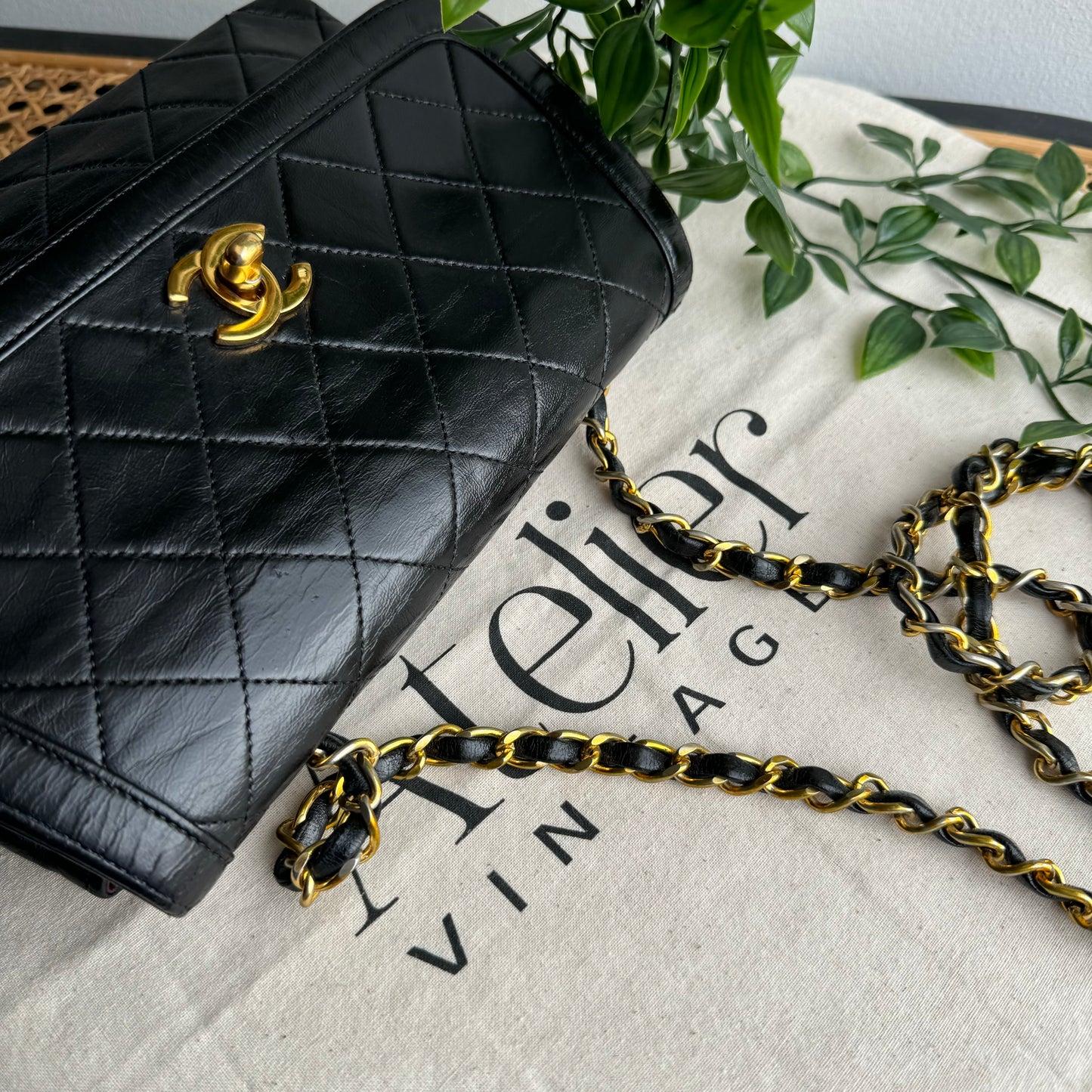 Chanel 1989 CC Turnlock Single Flap