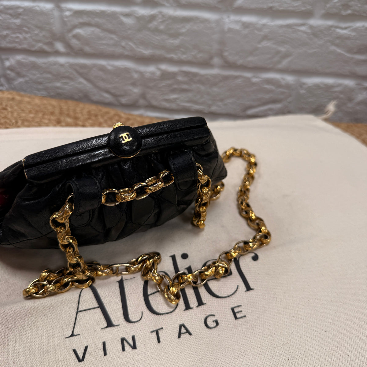 Chanel 1989 Rare Kisslock Bag